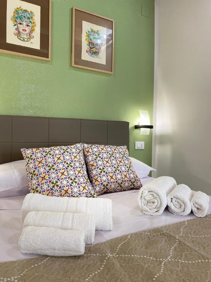 Tanto Di Cappello Home Palermo Exteriör bild